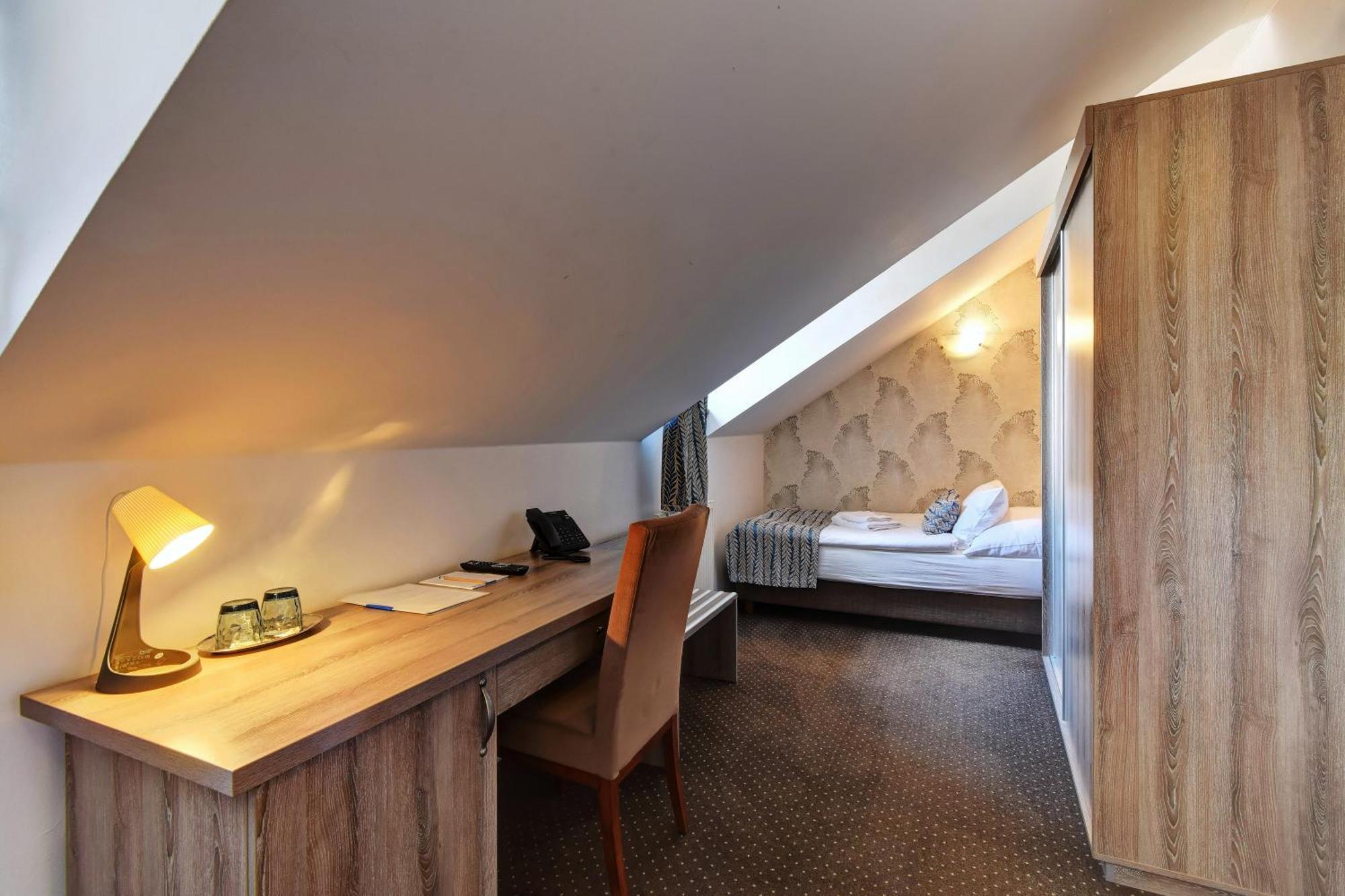 Hotel Alexander Stříbro Zewnętrze zdjęcie