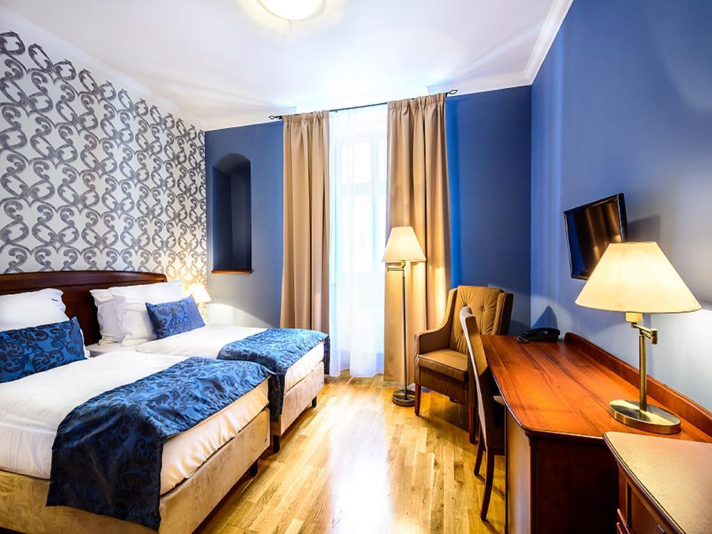 Hotel Alexander Stříbro Zewnętrze zdjęcie