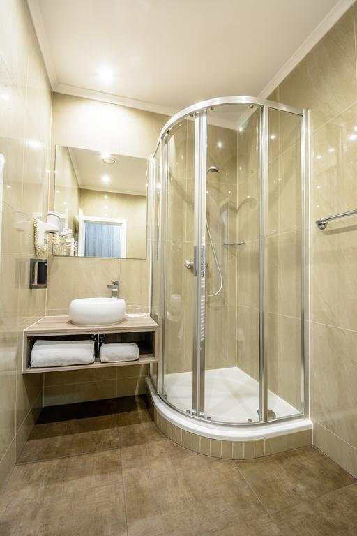 Hotel Alexander Stříbro Zewnętrze zdjęcie